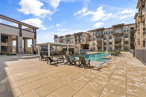 $459,999 | 2700 Old Denton Road, Unit 2204, Carrollton, TX 75007