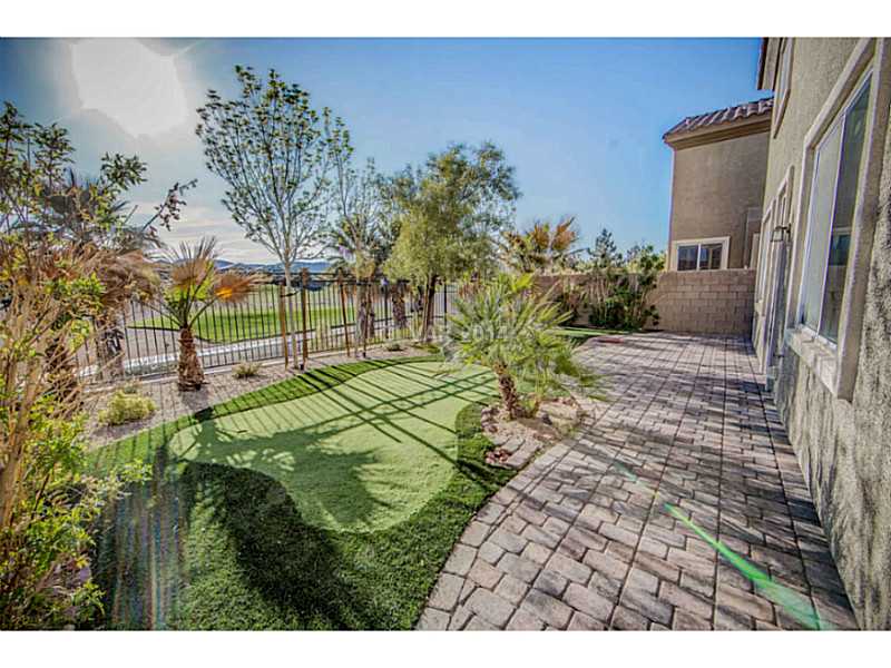353 Foster Springs Road Las Vegas, NV 89148 - Photo 31 of 35 Yard/Garden.