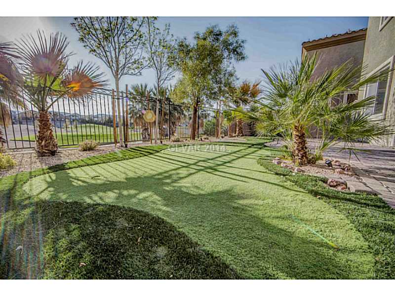353 Foster Springs Road Las Vegas, NV 89148 - Photo 32 of 35 Yard/Garden.