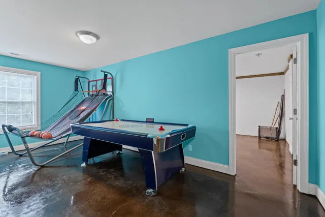 a view of roof deck with wooden floor and floor