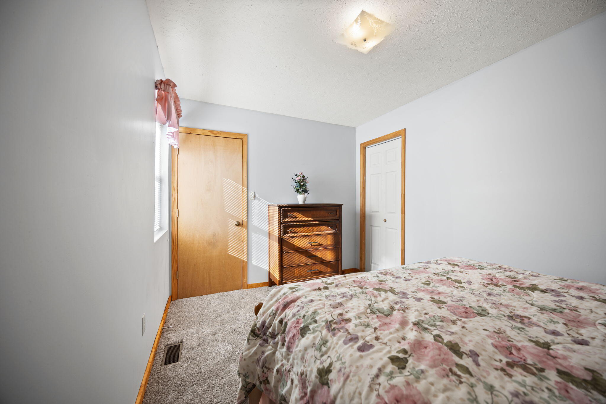 1310 R.L Colyer Road Somerset, KY 42501 - Photo 22 of 61 Bedroom 2 Main Level