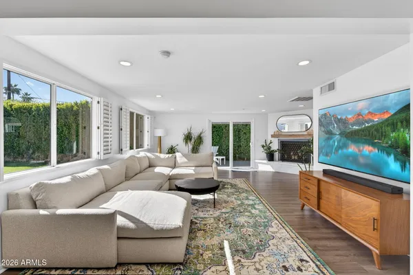 $975,000 | 531 West Stella Lane, Phoenix, AZ 85013