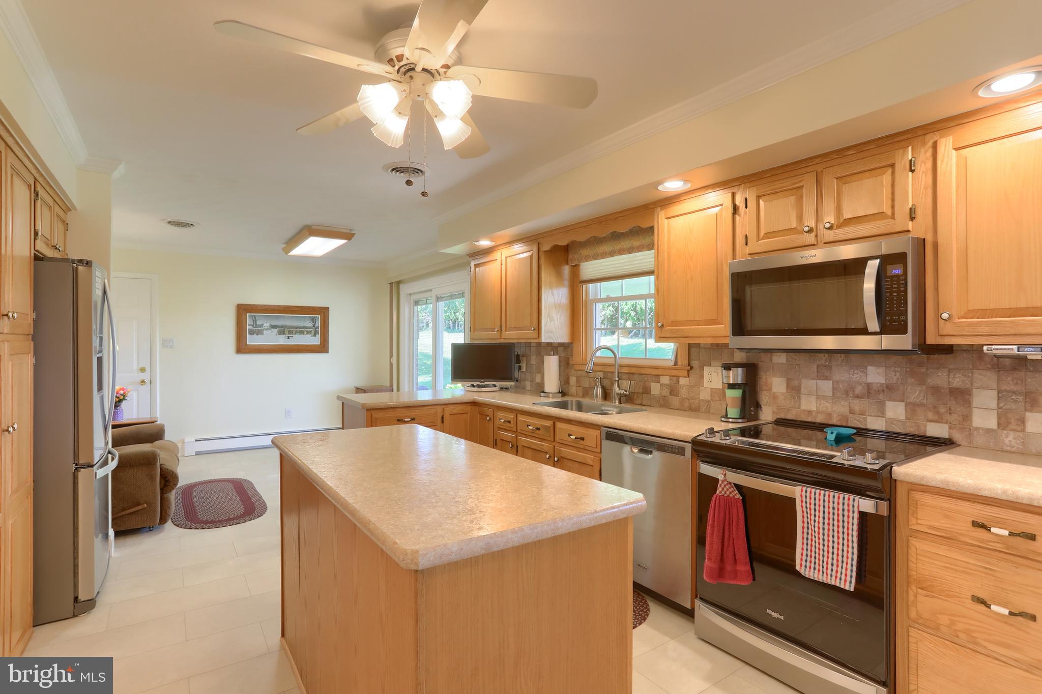 421 Berryhill Road Harrisburg, PA 17109 - Photo 11 of 49