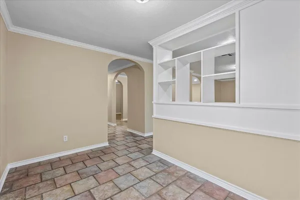 $1,795 | 114 Grand Avenue, Bacliff, TX 77518