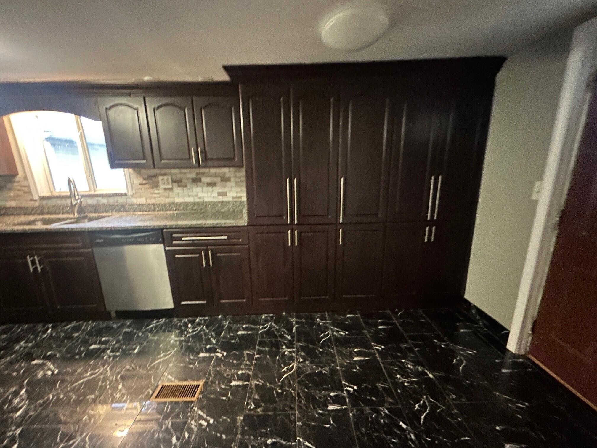 5849 Jackson Street Taylor, MI 48180 - Photo 8 of 17 m8