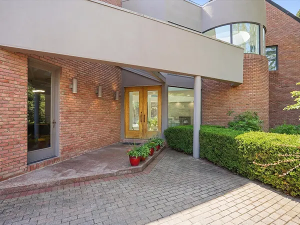 $1,495,000 | 4708 Buckby Cross, Bloomfield Hills, MI 48302