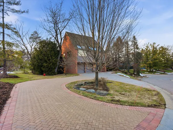 $1,495,000 | 4708 Buckby Cross, Bloomfield Hills, MI 48302
