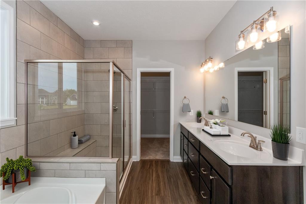 1487 Spring Meadow Court Greenfield, IN 46140 - Photo 5 of 32