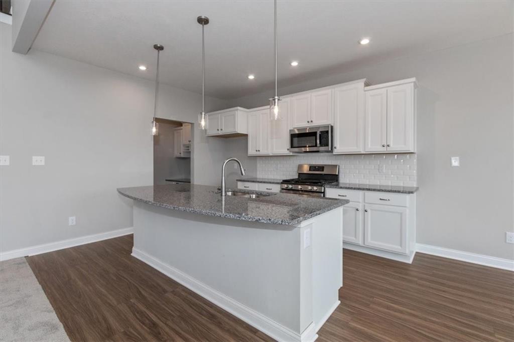 1487 Spring Meadow Court Greenfield, IN 46140 - Photo 6 of 32