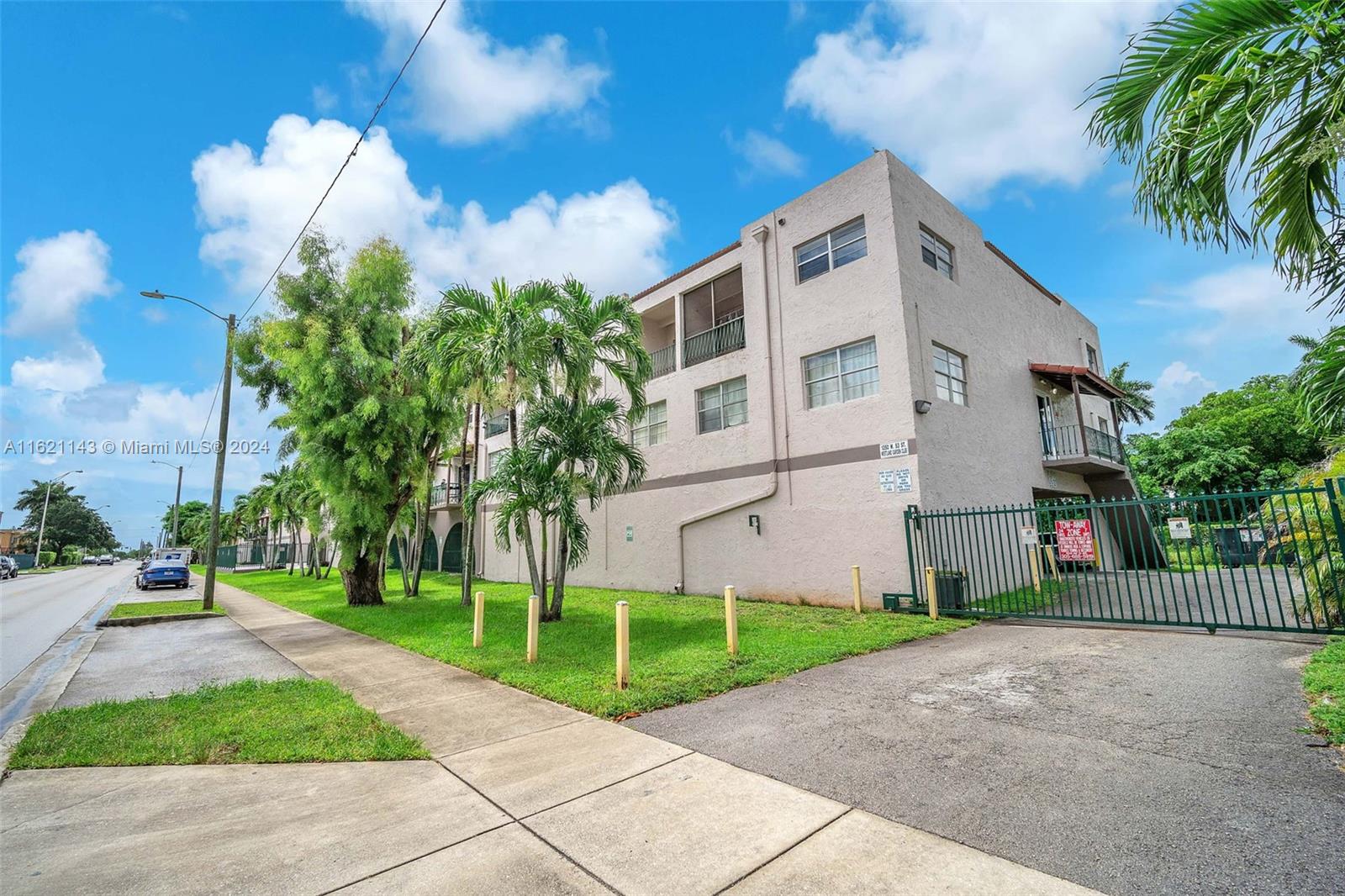 1350 West 53rd Street, Unit 12 Hialeah, FL 33012 - Photo 31 of 32
