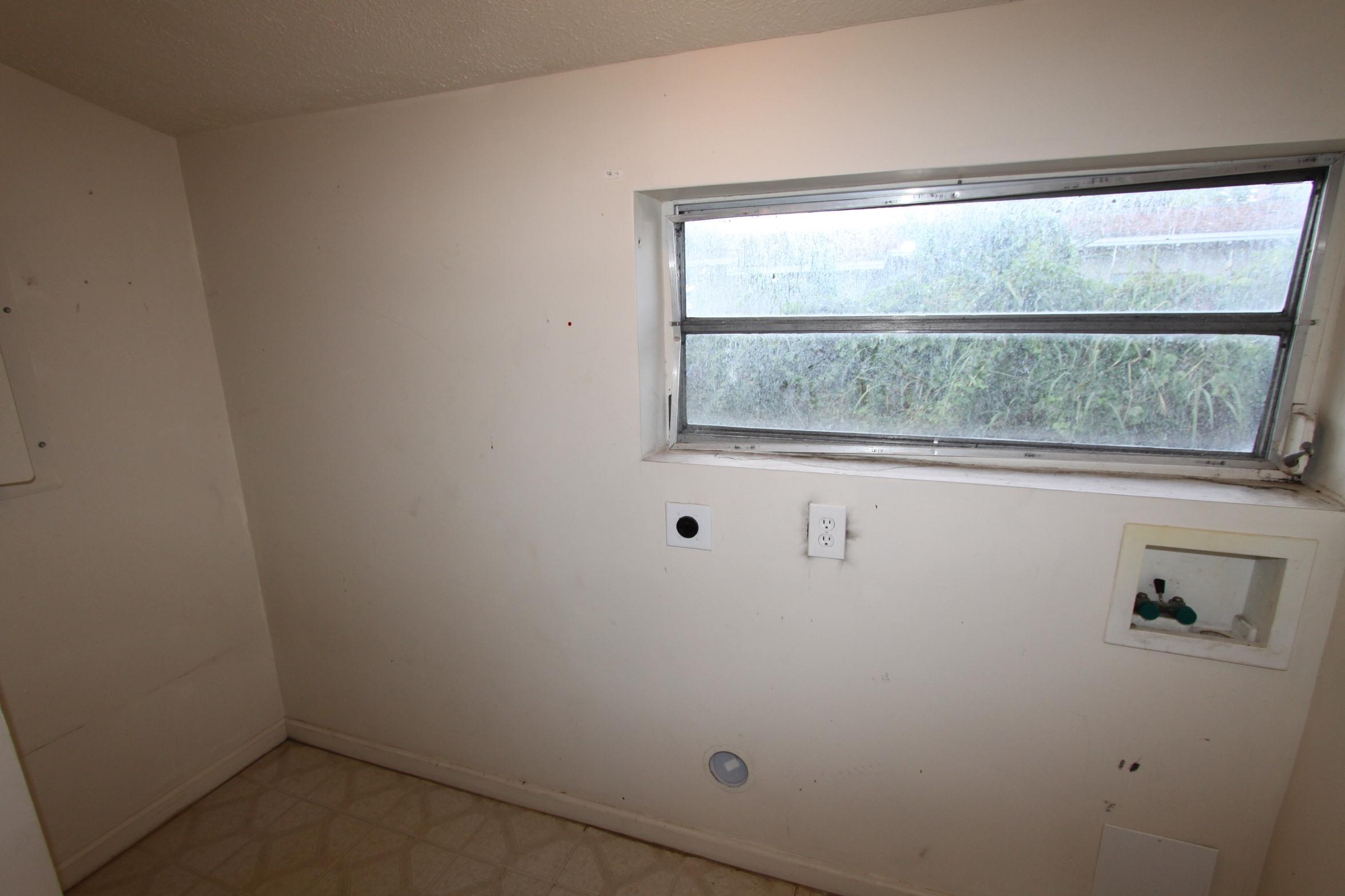 910 Tumblin Kling Road Fort Pierce, FL 34982 - Photo 9 of 11 IMG_9641