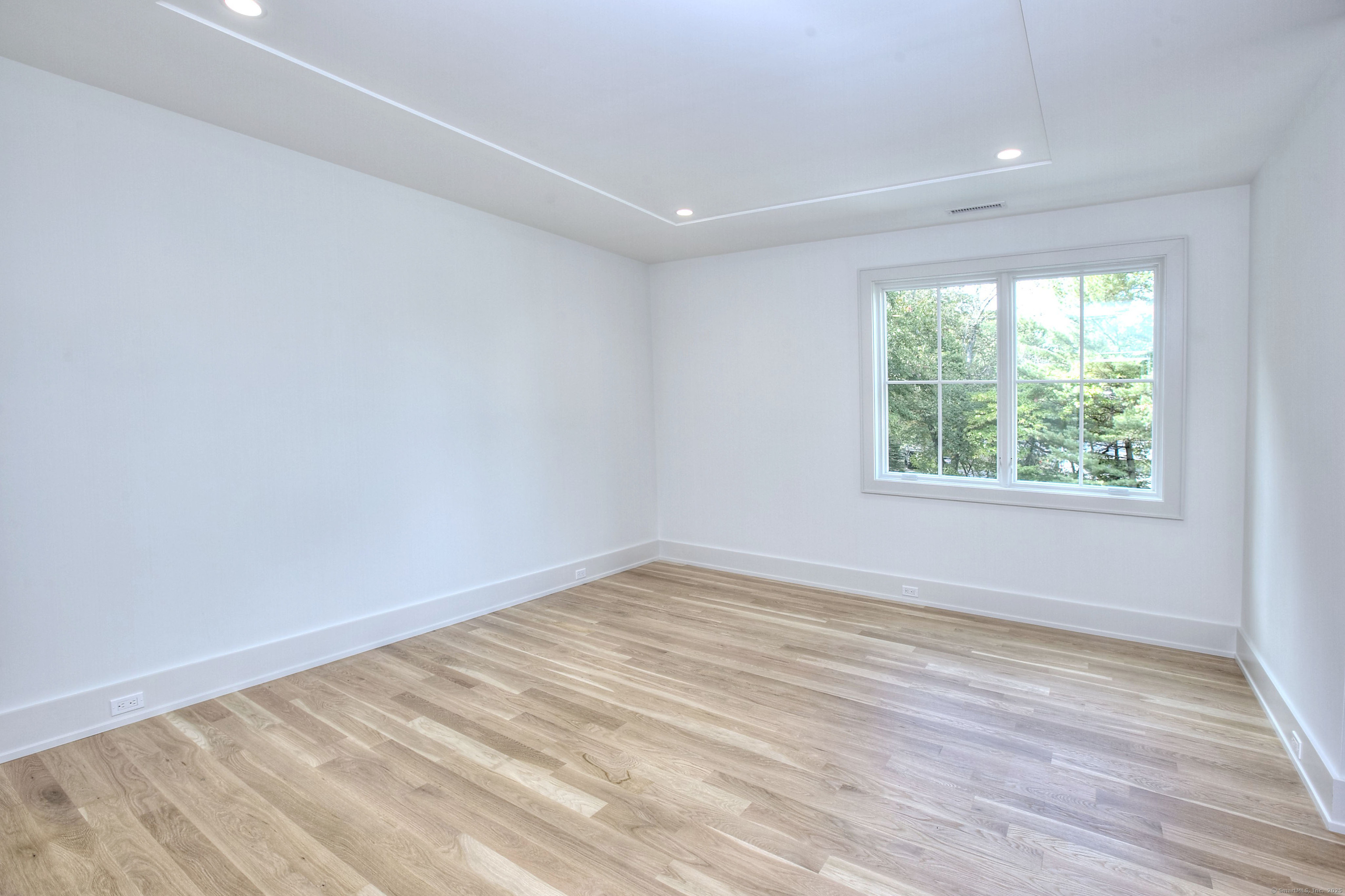 125 Old Road Westport, CT 06880 - Photo 31 of 39