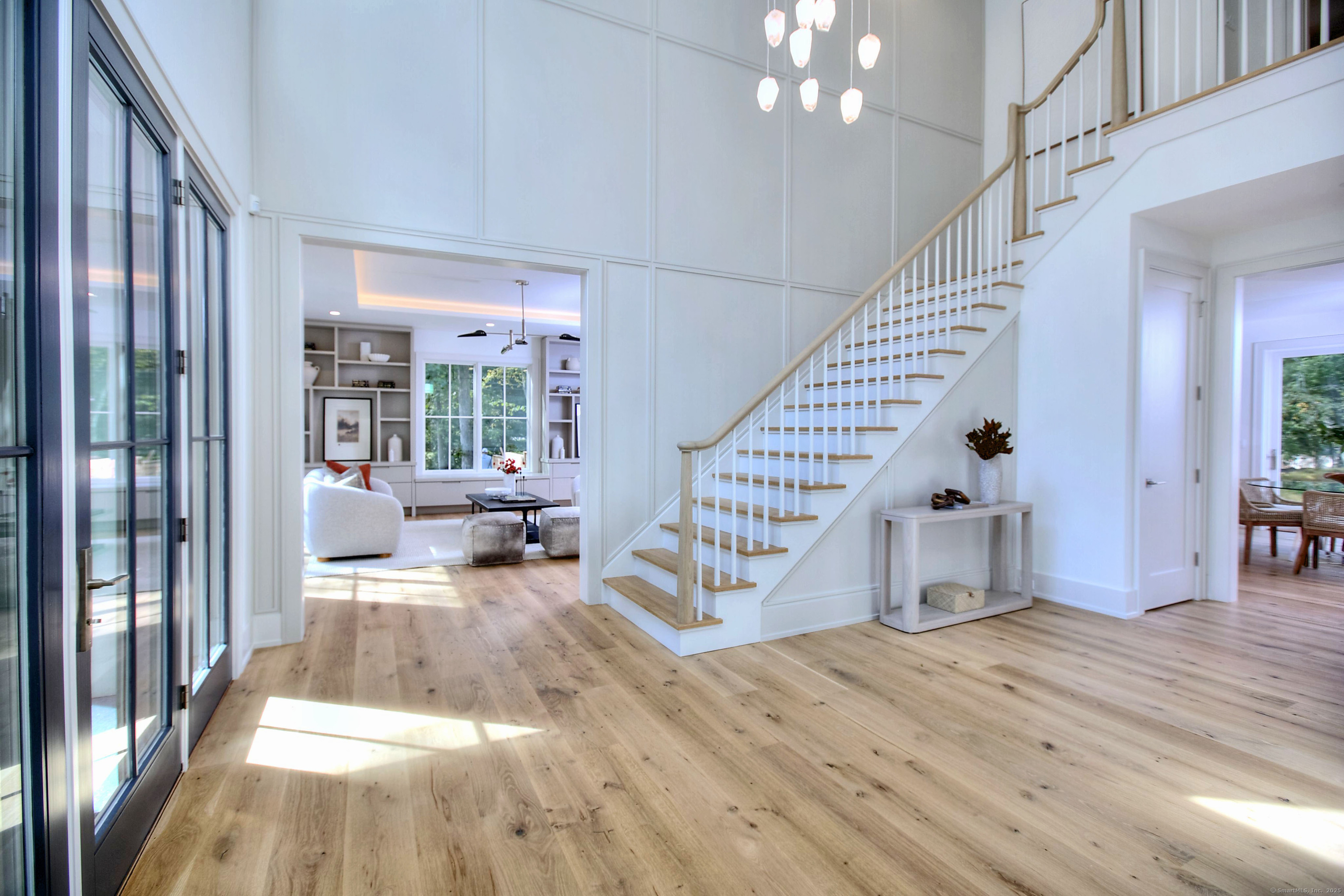 125 Old Road Westport, CT 06880 - Photo 4 of 39