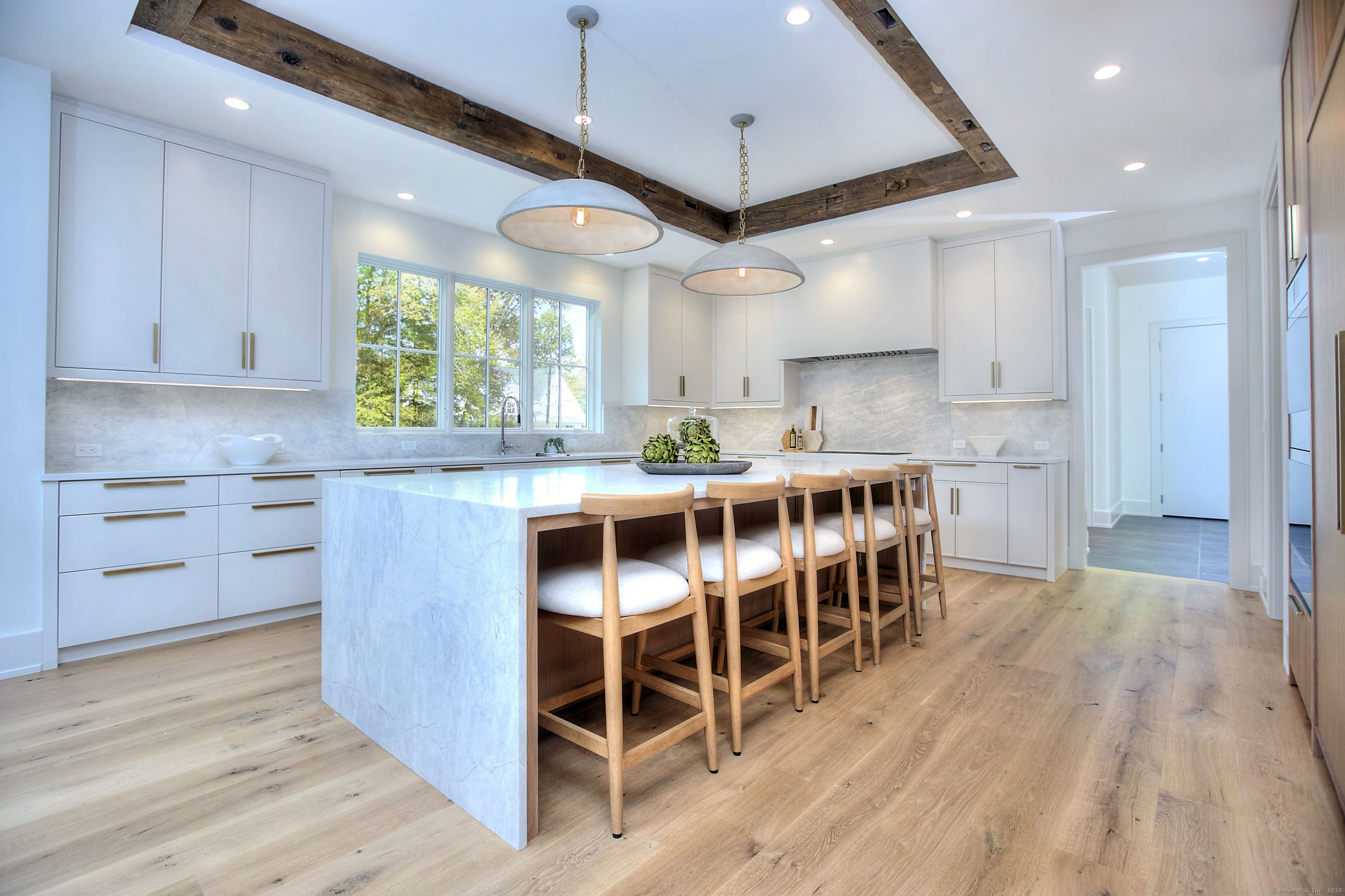 125 Old Road Westport, CT 06880 - Photo 9 of 39