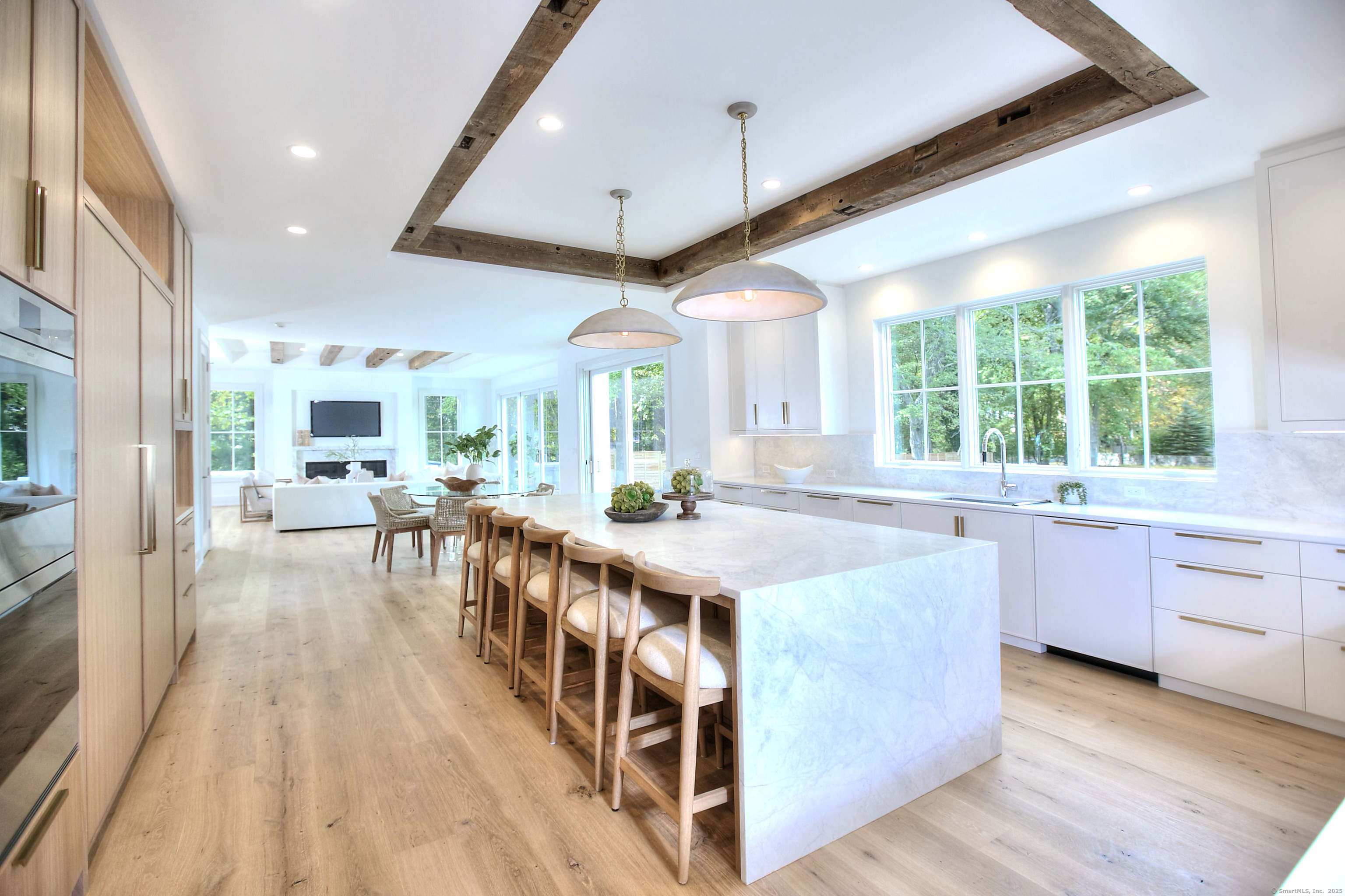 125 Old Road Westport, CT 06880 - Photo 10 of 39