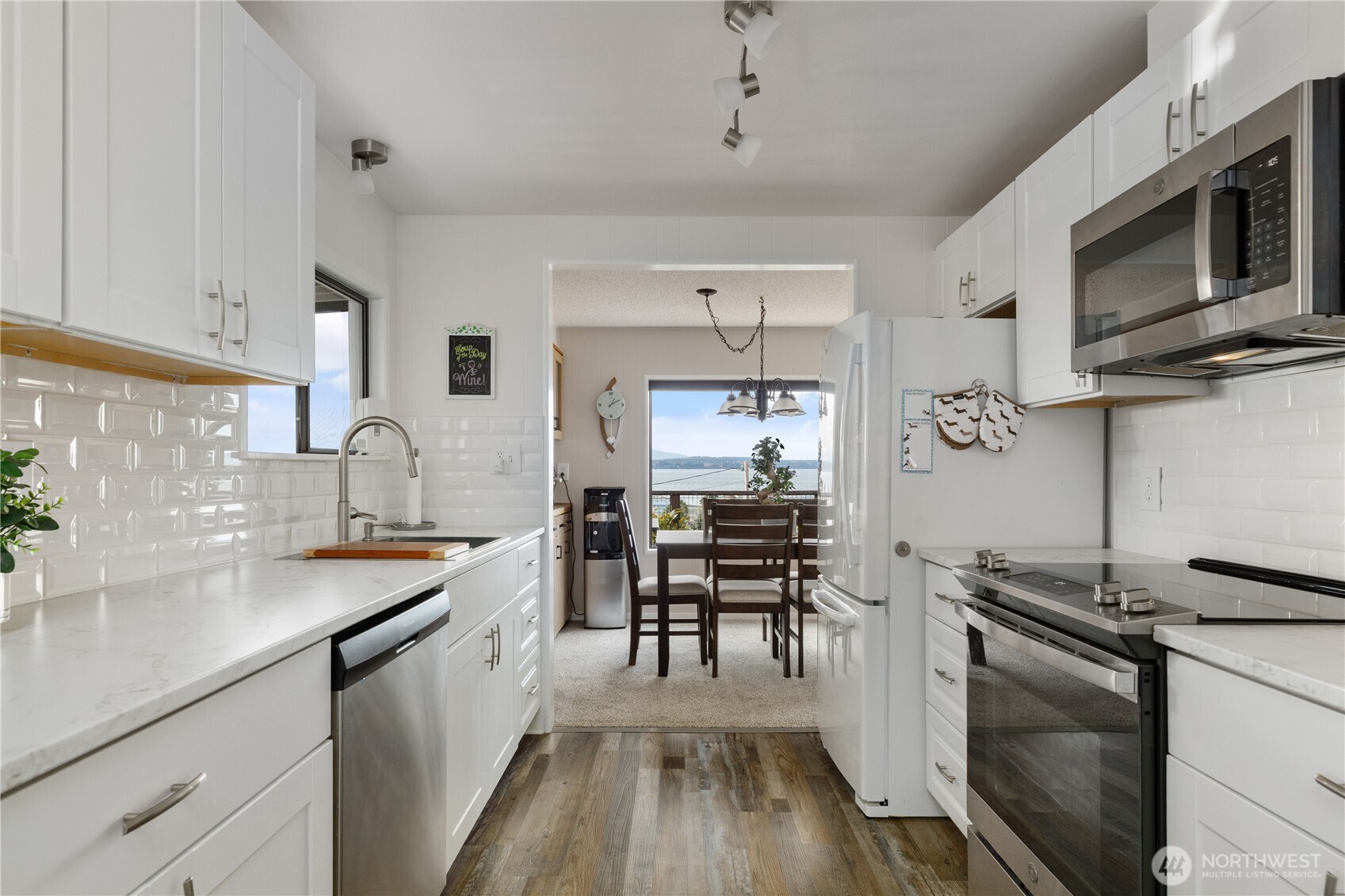 4901 South Thistle Lane Freeland, WA 98249 - Photo 11 of 31