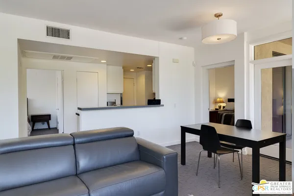 $2,400 | 870 East Palm Canyon Drive, Unit 205, Palm Springs, CA 92264