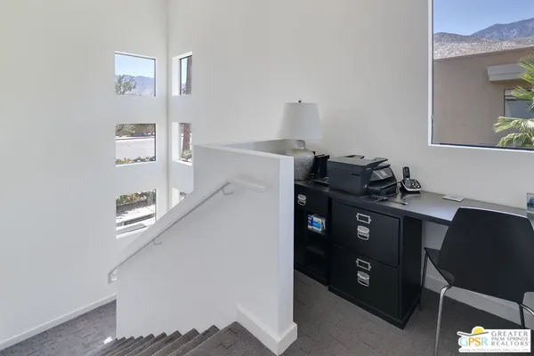$2,400 | 870 East Palm Canyon Drive, Unit 205, Palm Springs, CA 92264