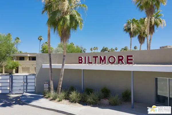 $2,400 | 870 East Palm Canyon Drive, Unit 205, Palm Springs, CA 92264