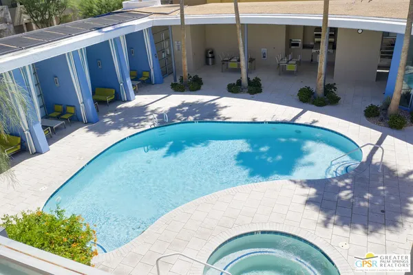 $2,400 | 870 East Palm Canyon Drive, Unit 205, Palm Springs, CA 92264