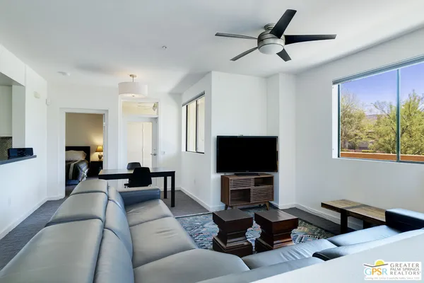 $2,400 | 870 East Palm Canyon Drive, Unit 205, Palm Springs, CA 92264