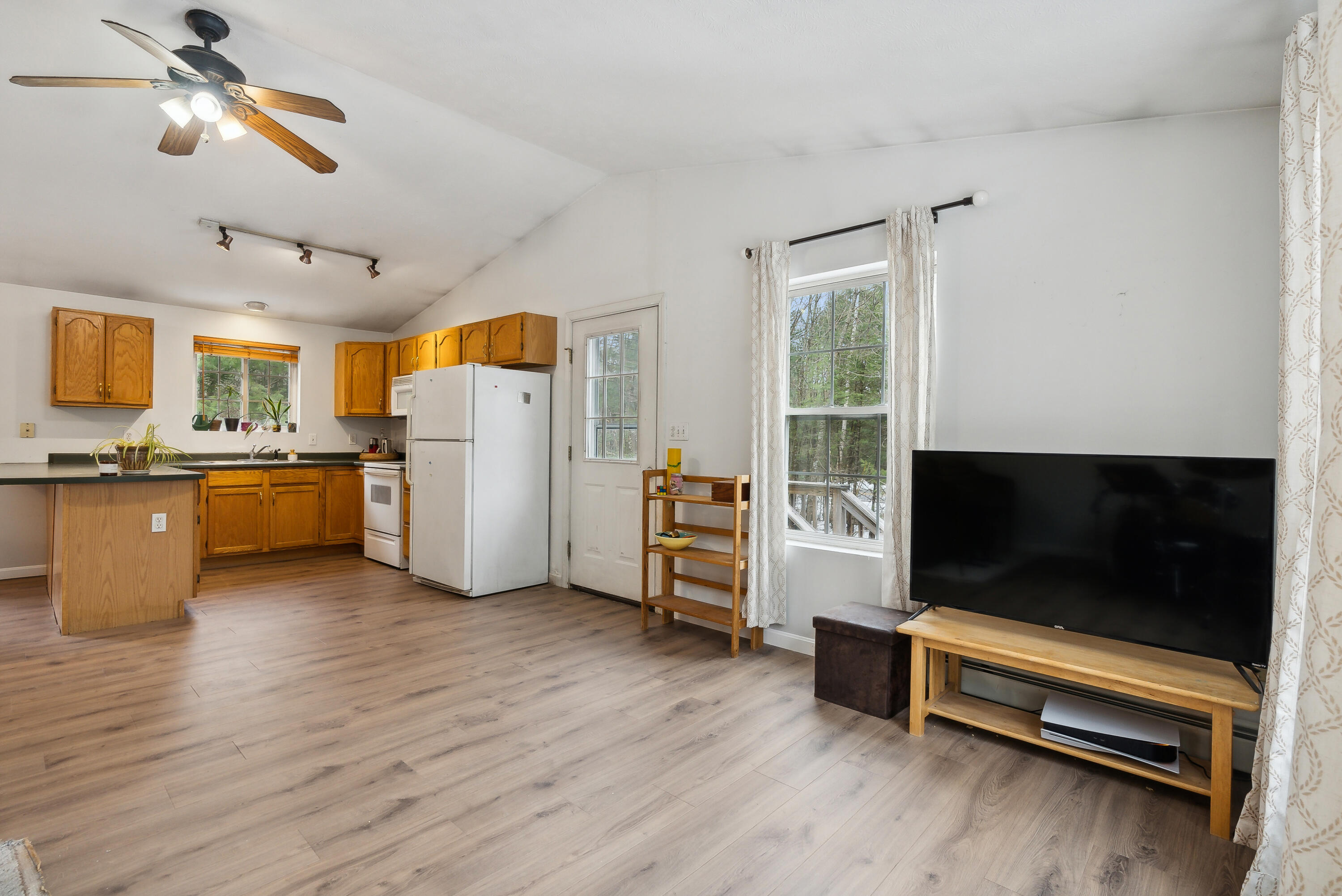 44 McGill Fern Road Standish, ME 04084 - Photo 10 of 32 DSC01687
