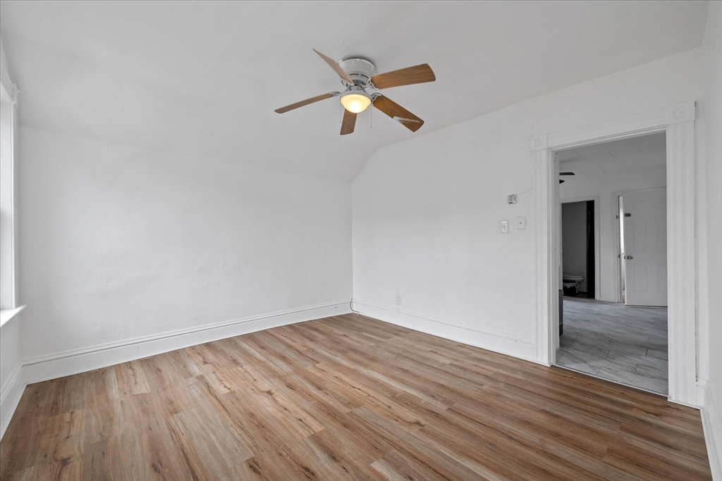 54 Esther Street Worcester, MA 01607 - Photo 5 of 26 Gallery Image 5