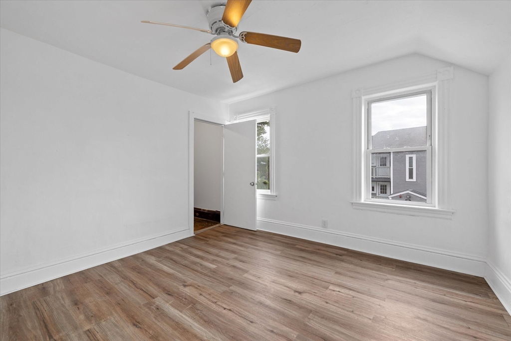 54 Esther Street Worcester, MA 01607 - Photo 6 of 26 Gallery Image 6