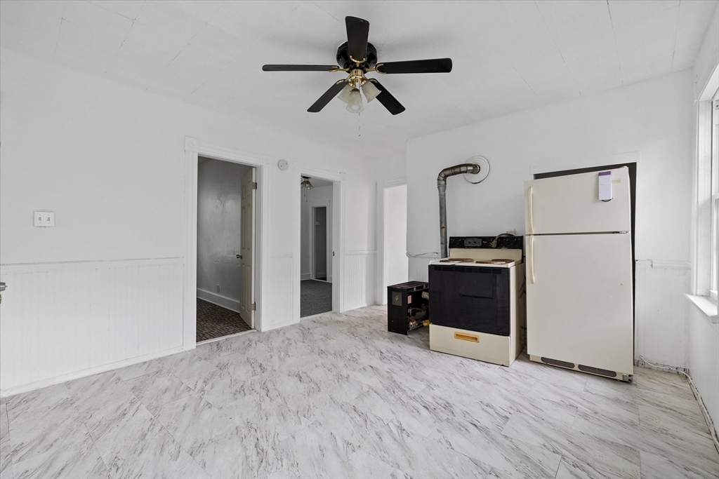 54 Esther Street Worcester, MA 01607 - Photo 8 of 26 Gallery Image 8