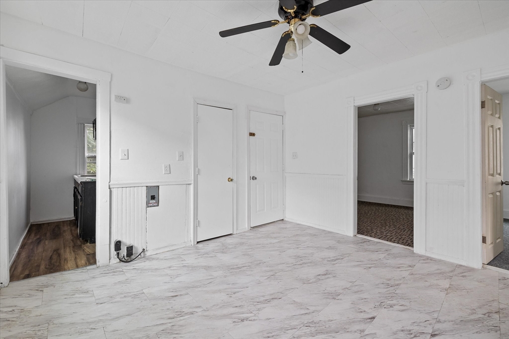 54 Esther Street Worcester, MA 01607 - Photo 9 of 26 Gallery Image 9
