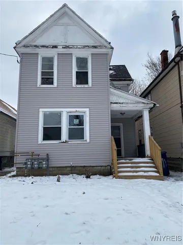 $1,300 | 111 North Ogden Street, Unit E, Buffalo, NY 14206