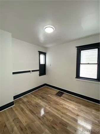 $1,200 | 111 North Ogden Street, Unit E, Buffalo, NY 14206