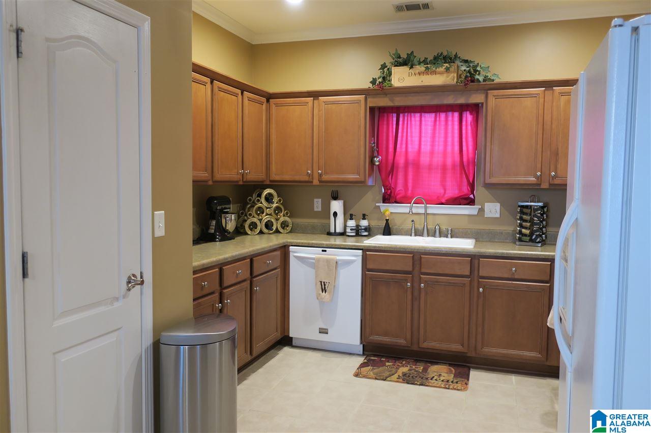 283 High Ridge Drive Pelham, AL 35124 - Photo 6 of 20