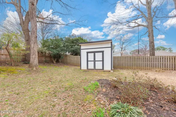 $465,000 | 48 Sunhaven Drive, Jackson, TN 38305