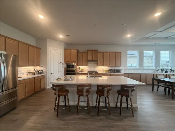 $3,300 | 6610 Lake Oasis Drive, Katy, TX 77493