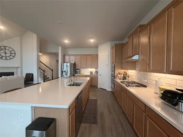 $3,300 | 6610 Lake Oasis Drive, Katy, TX 77493