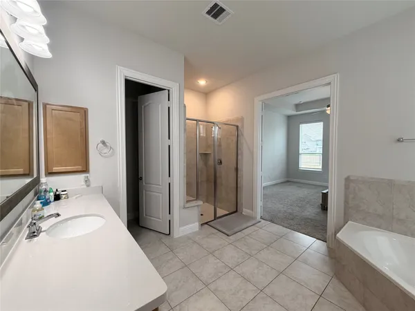 $3,300 | 6610 Lake Oasis Drive, Katy, TX 77493