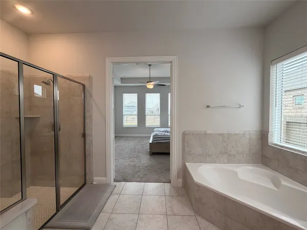 $3,300 | 6610 Lake Oasis Drive, Katy, TX 77493