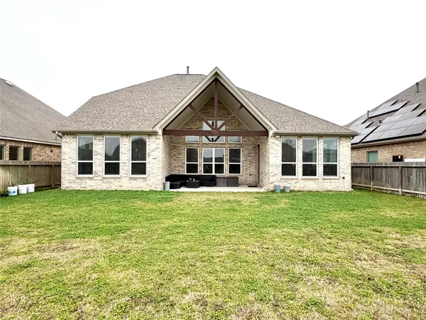 $3,300 | 6610 Lake Oasis Drive, Katy, TX 77493