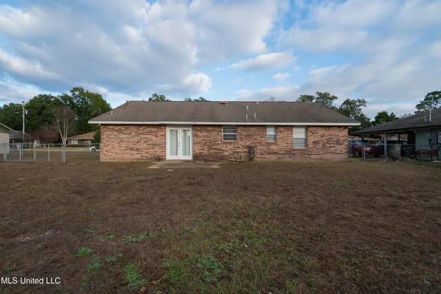 $175,350 | 305 Rita Lane, Long Beach, MS 39560