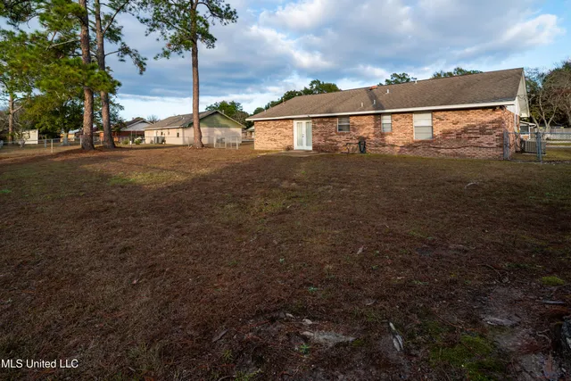 $175,350 | 305 Rita Lane, Long Beach, MS 39560