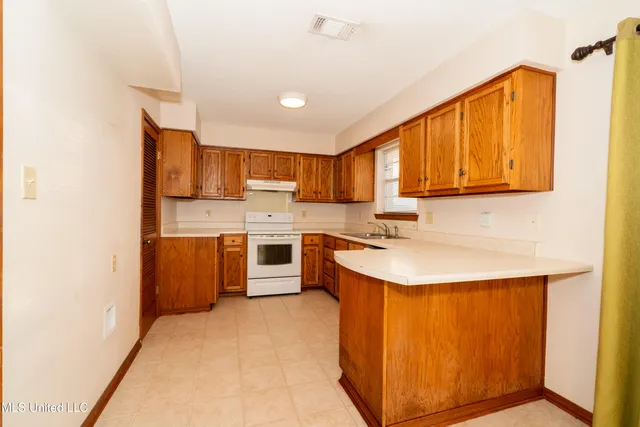 $175,350 | 305 Rita Lane, Long Beach, MS 39560