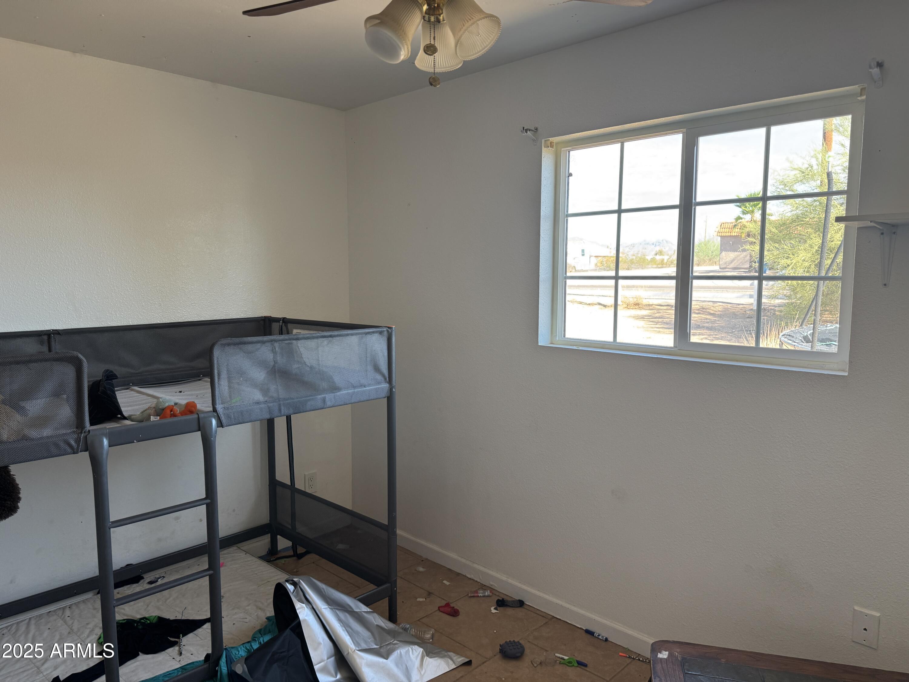 851 East Junction Street Apache Junction, AZ 85119 - Photo 4 of 13 a view of workspace with window