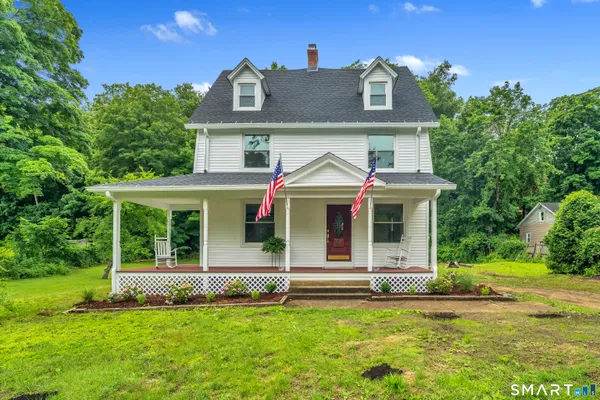$429,000 | 14 Main Street, East Hampton, CT 06424