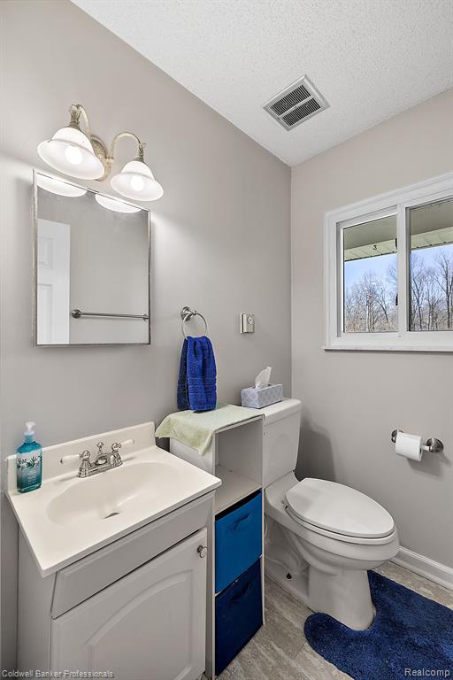9436 South State Road Goodrich, MI 48438 - Photo 13 of 36