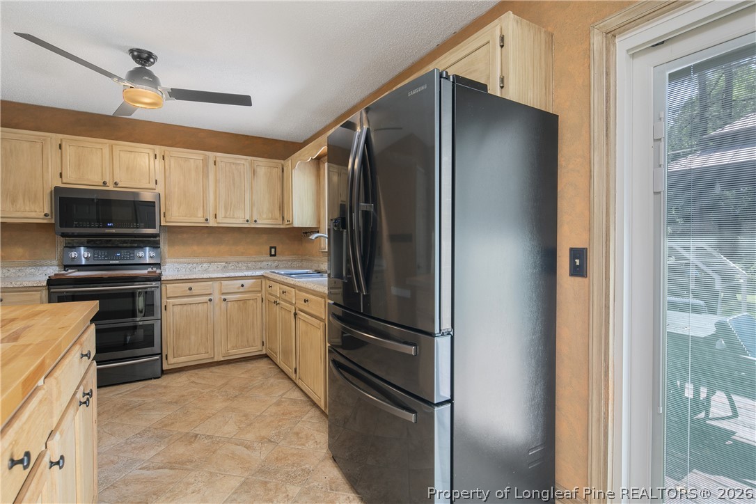 237 Lemuel Black Road Bunnlevel, NC 28323 - Photo 17 of 47 Gallery Image 17