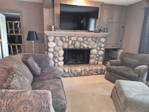 $269,900 | 4633 North Crossover Drive, Unit 506, Bellaire, MI 49615