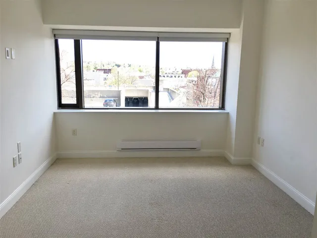 $2,211 | 875 Elm Street, Unit 417, Manchester, NH 03101