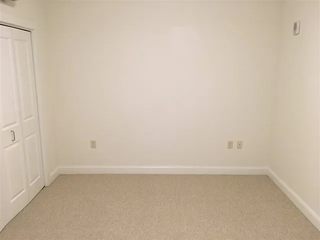 $2,211 | 875 Elm Street, Unit 417, Manchester, NH 03101