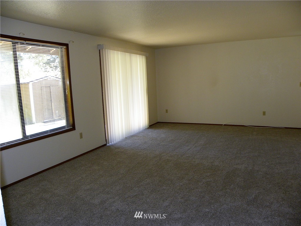 830 Northeast Larson Lake Road Belfair, WA 98528 - Photo 7 of 16 Gallery Image 7